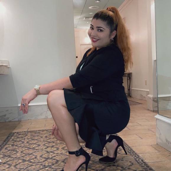 Meet your Posher, Ivania - Picture 1 of 1